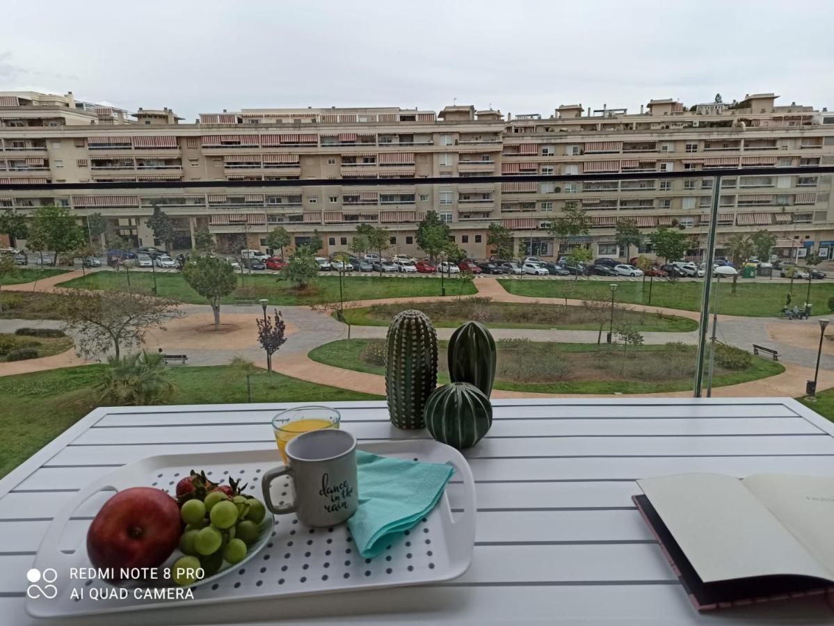 Teatinos Suite Málaga Eksteriør billede